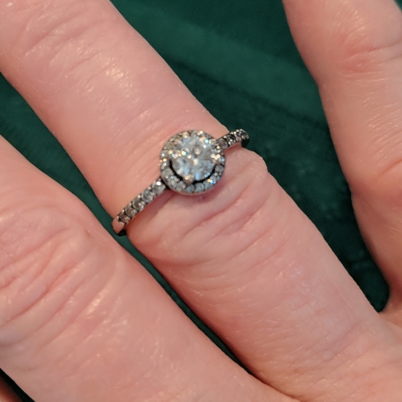 925 Sterling Silver ring NWOT - Picture 3 of 5